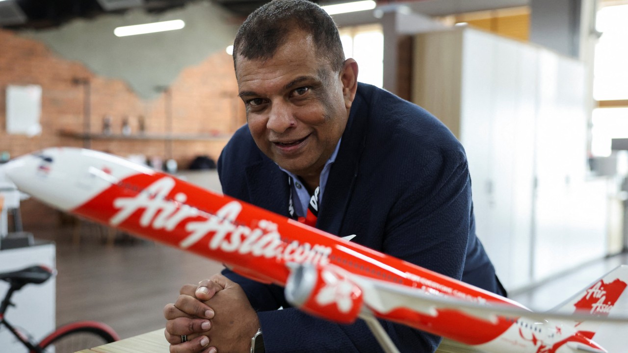 AirAsia chief mocks Singapore Airlines’ food – and social media hits back
