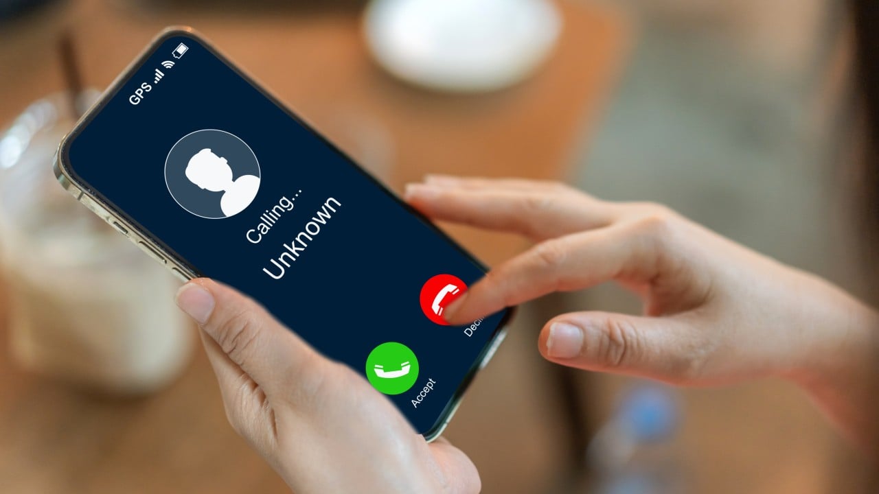 Hongkongers lose HK$220 million to customer service scams in August