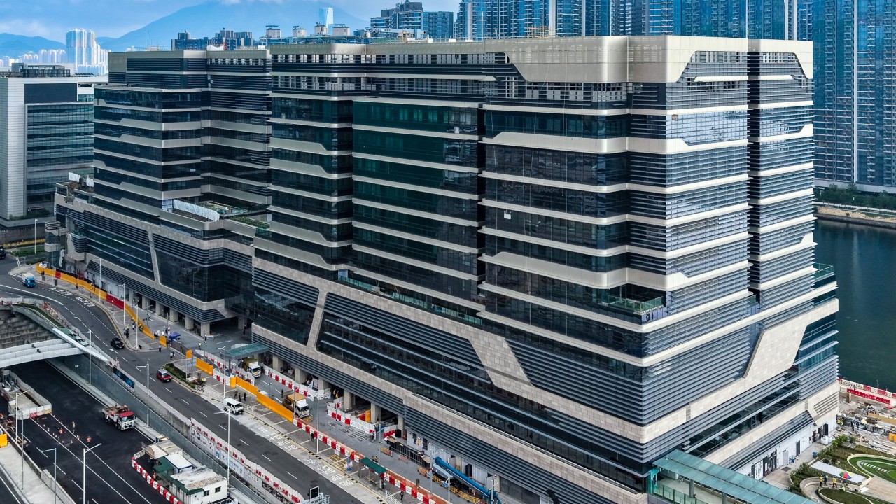 On-site staff, hotline deployed as Kai Tak Hospital starts phased operations