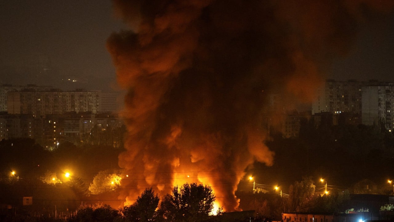 Russian barrage hits Kyiv hours after Zelensky warns of impending attack
