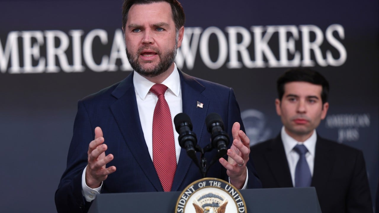 US suspends Microsoft, major IT firms from green card programme