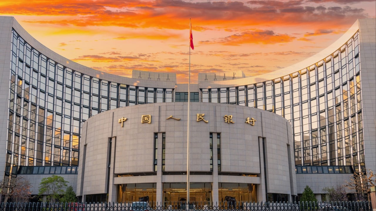 China rejects yuan complaints, ‘golden week’ travel, Canton Fair