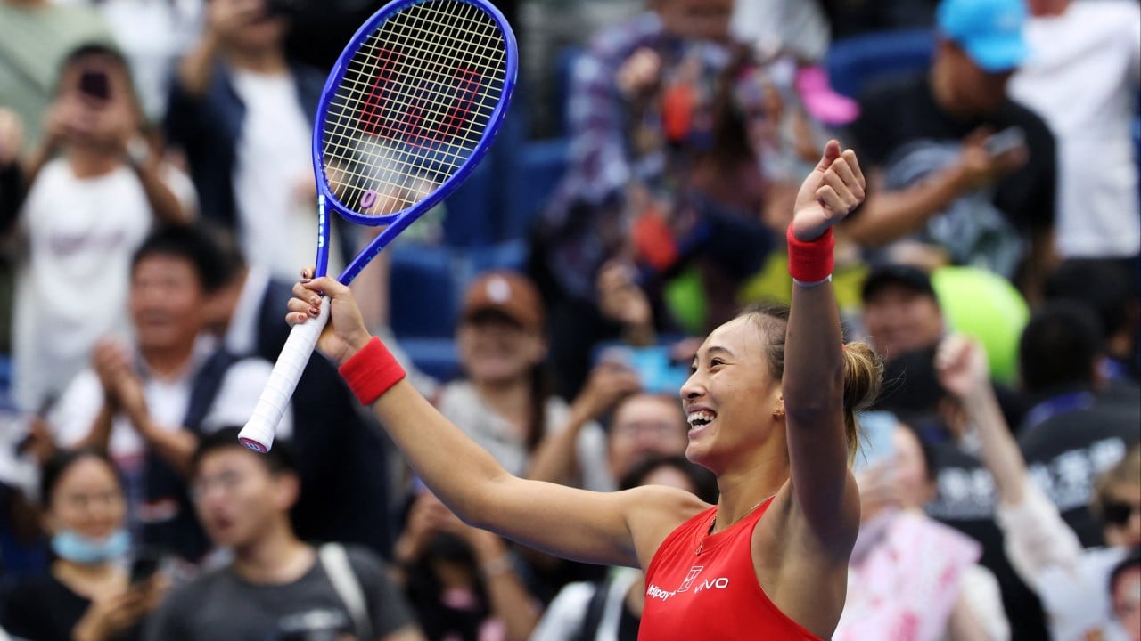Wild card Zheng Qinwen finally wins in straight sets to reach China Open semi-finals