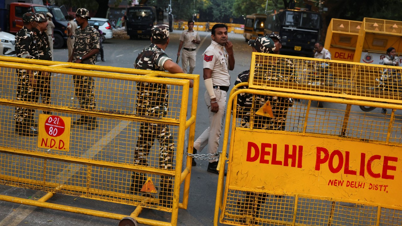 Central Delhi locked down, internet cut as youth protest demands election chief quit