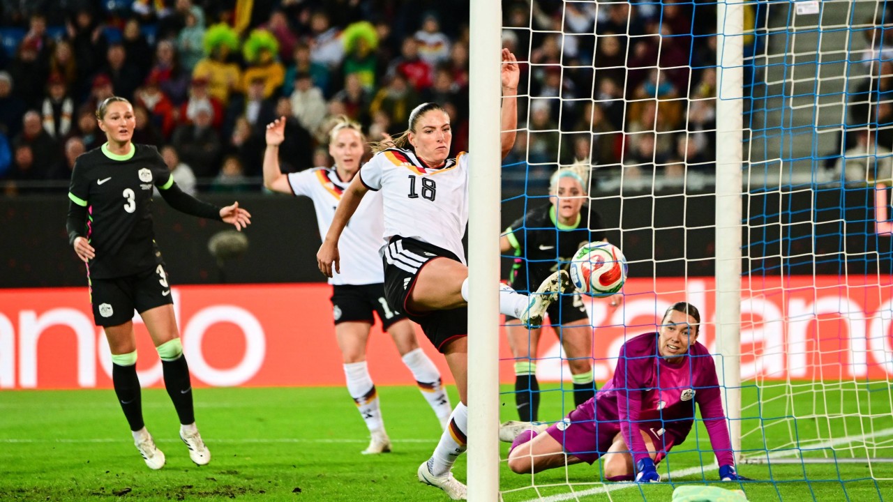 Financial, mental health issues pushing women footballers towards early retirement