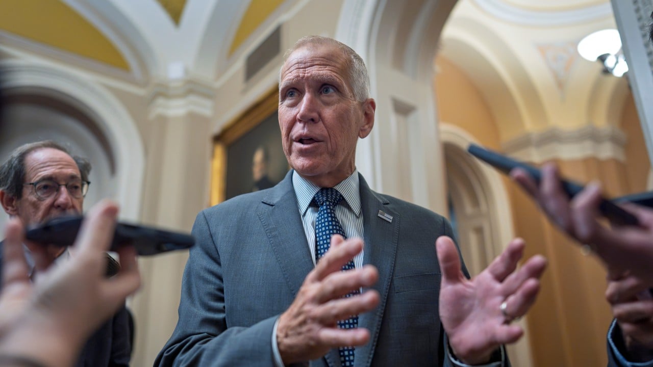 Trump’s Russian diesel deal may be illegal, says prominent Republican senator