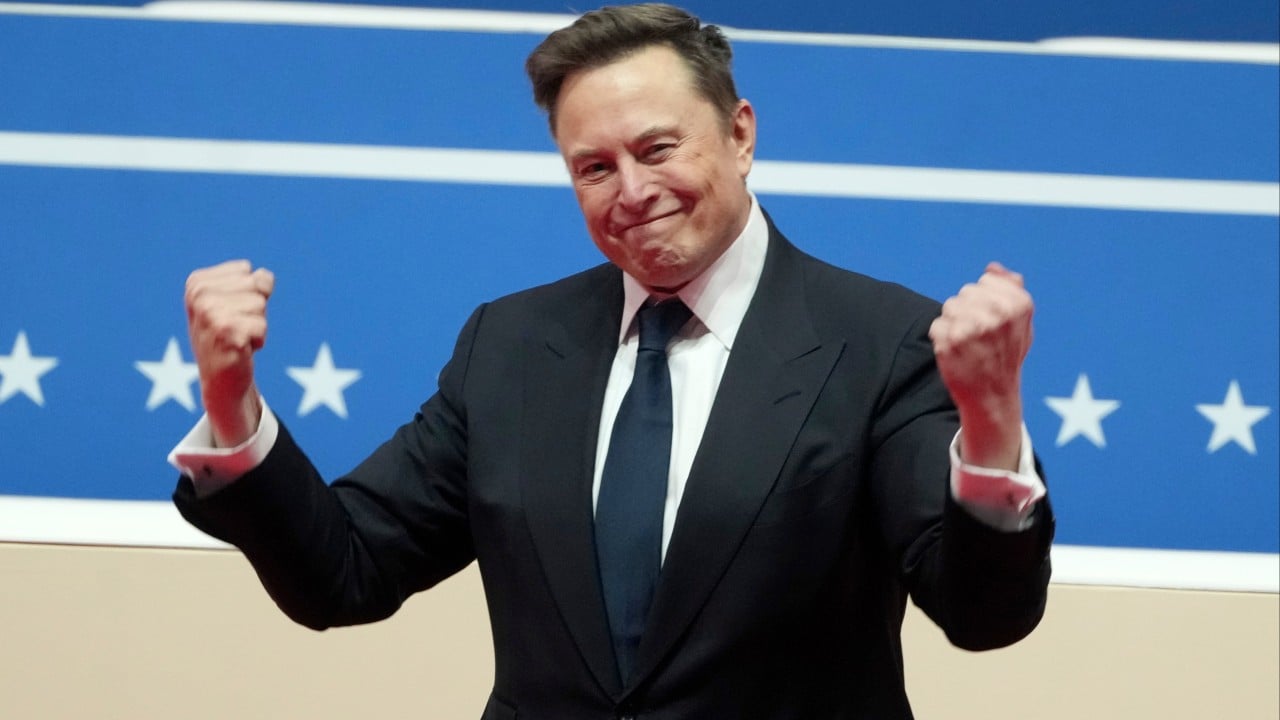 Elon Musk becomes biggest known donor in midterm elections in bid to save Republicans