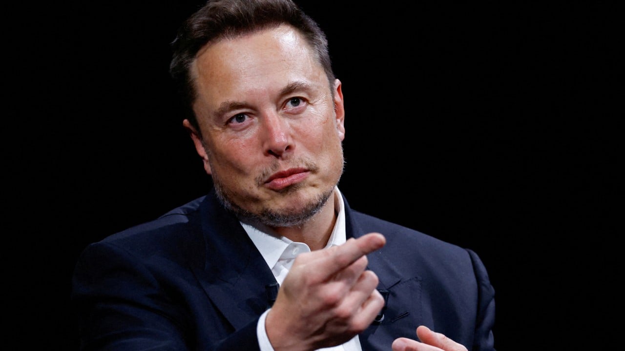 Musk, Ukrayna'nın Yıldız Kalkanı'ndaki herhangi bir yavaşlamanın arkasında ABD hükümetinin olduğunu öne sürdü