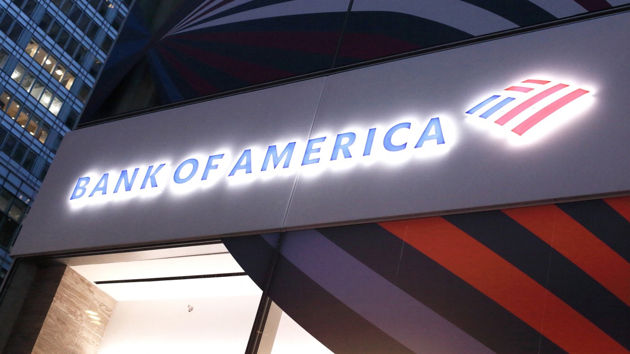 Bank of America, ABD bayraklarının Çin'in kara para akladığından şüphelenmesi nedeniyle 1,21 milyar ABD doları para cezasına çarptırıldı
