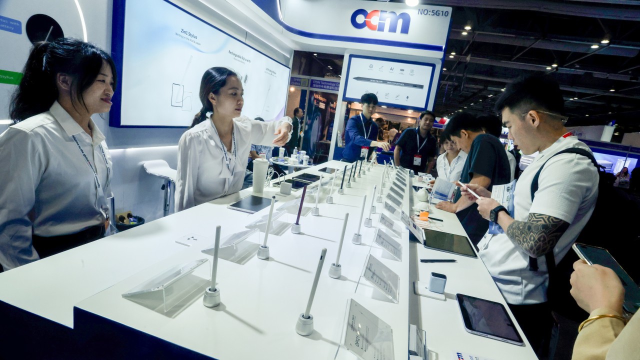 Second-hand smartphone traders eye Hong Kong as springboard for global exports