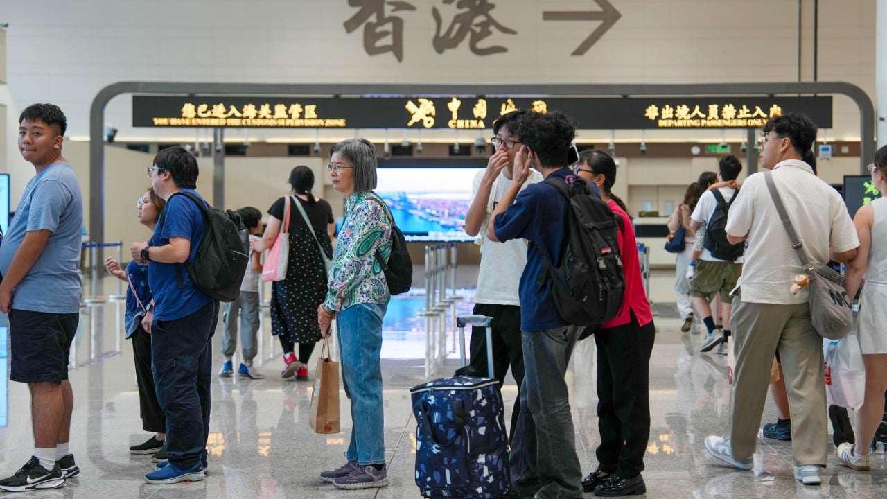 Hong Kong’s Huanggang crossing absorbs 366% surge as travellers stream back