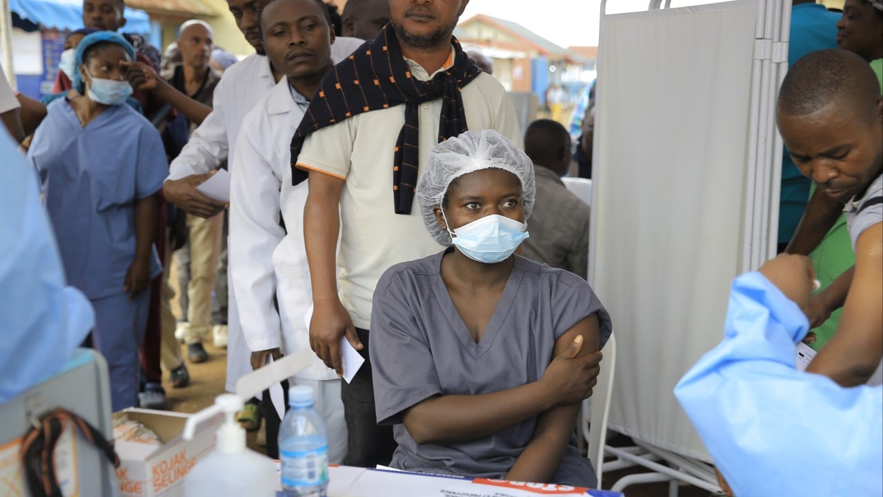 Kongo DC'deki hızlı ilerleyen Ebola salgını sekizinci eyayeye sıçradı