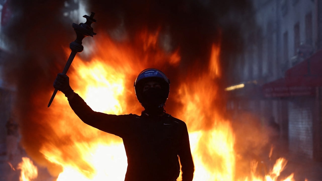 French protests over declining school standards amid China catch-up ambitions turn violent
