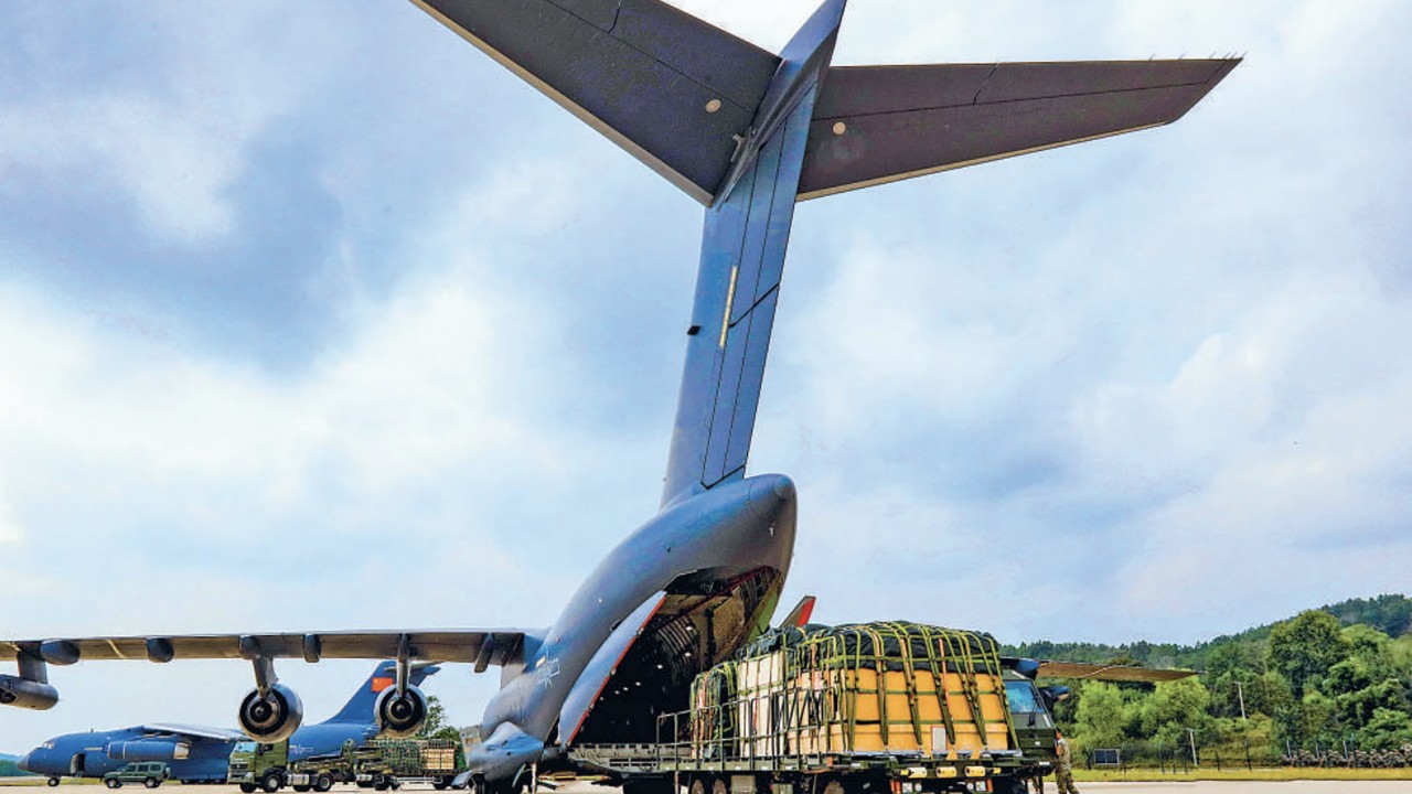 Chinesische Luftwaffe zeigt Y-20B-Tankertransportvariante im offiziellen Trainingsbild