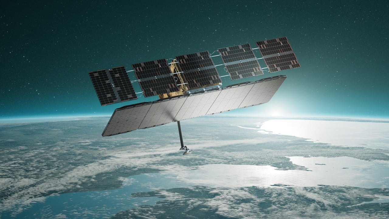 Russian satellite’s close approach to European spacecraft highlights orbital risks