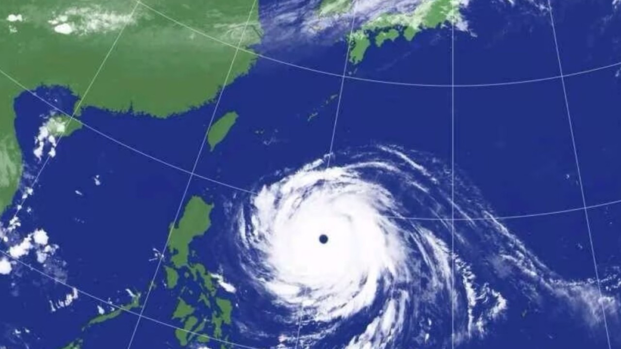 Strongest storm of the year barrels towards Taiwan and mainland China