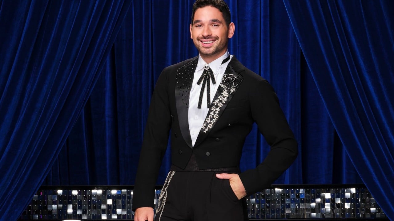 Meet Alan Bersten, who stepped in for Val Chmerkovskiy on Dancing with the Stars