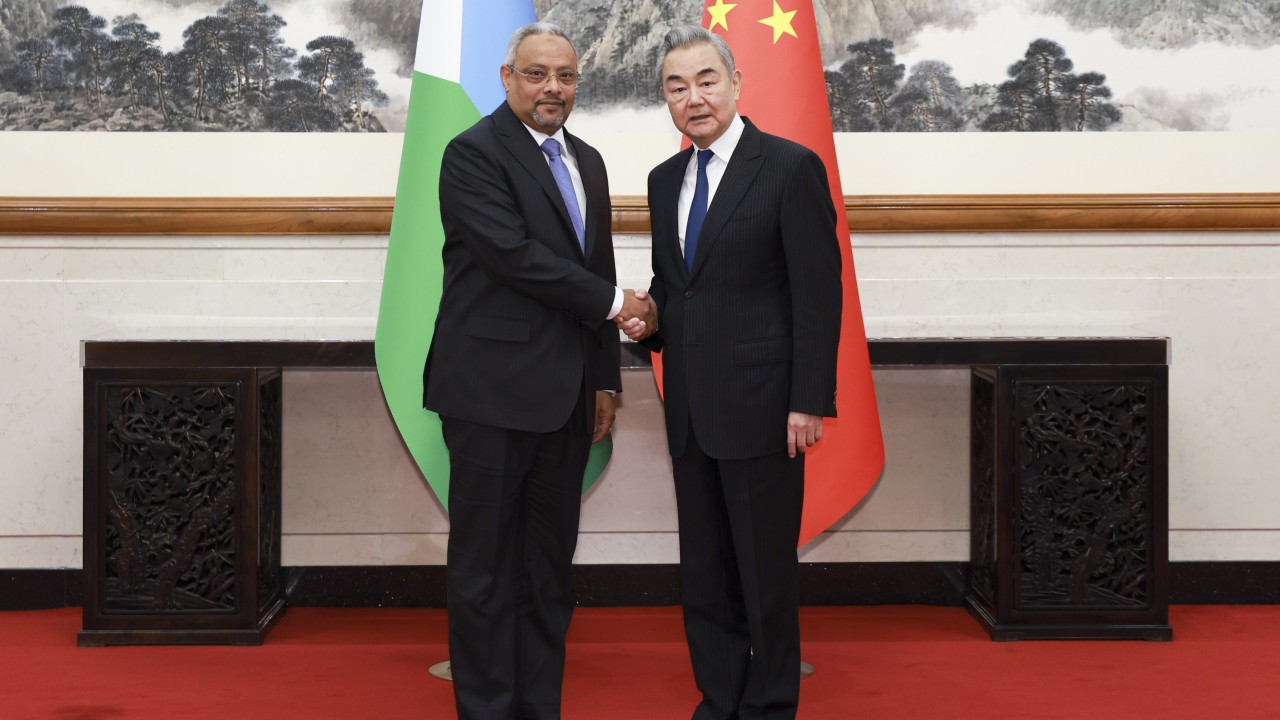 China urges opening Bab al-Mandeb in first joint statement with regional nation