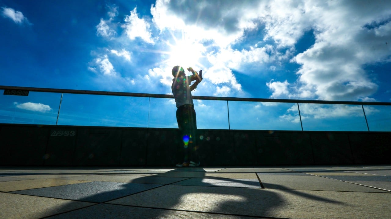 Hong Kong marks hottest ‘Frost’ solar term on record at 32.1 degrees Celsius