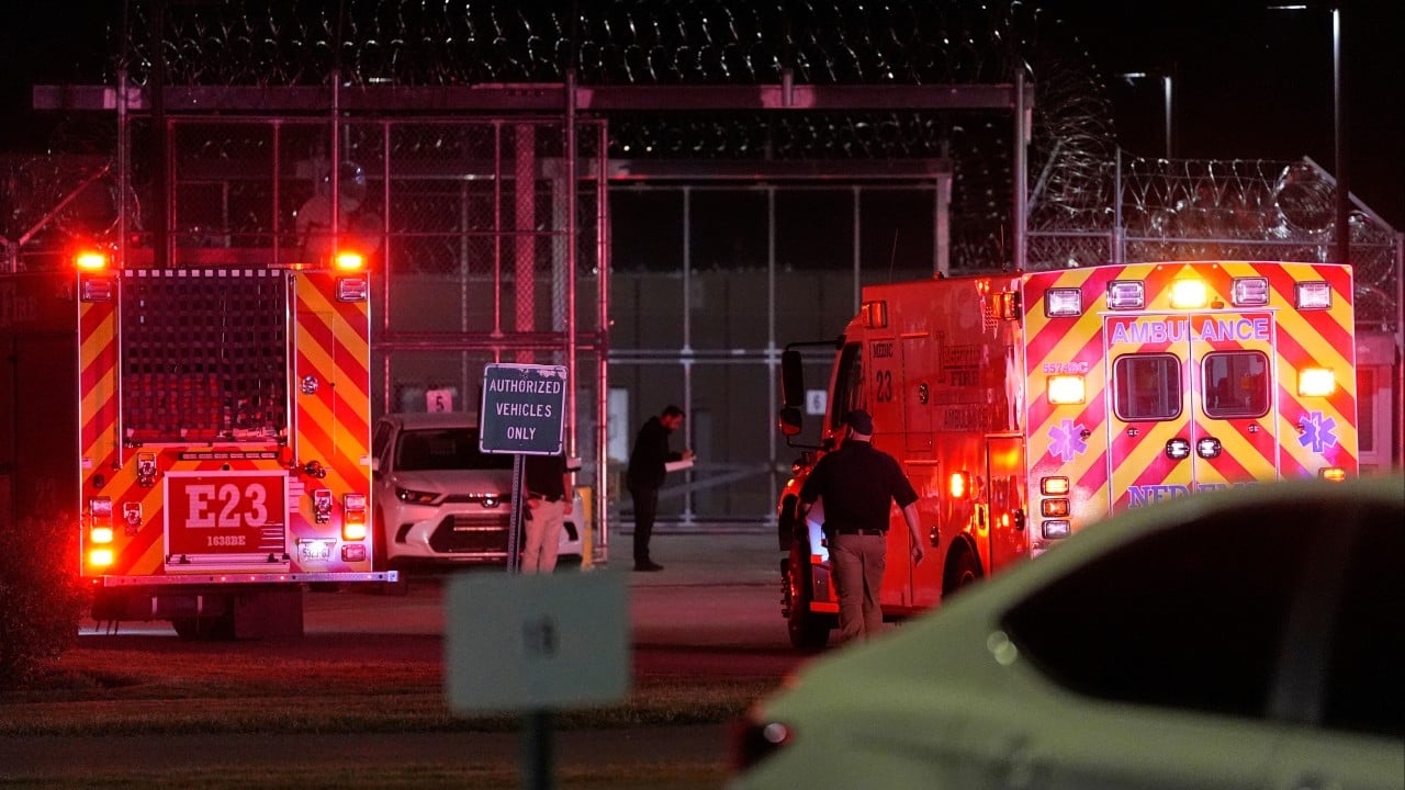 ‘Either blood or blown’: graphic account of botched US execution