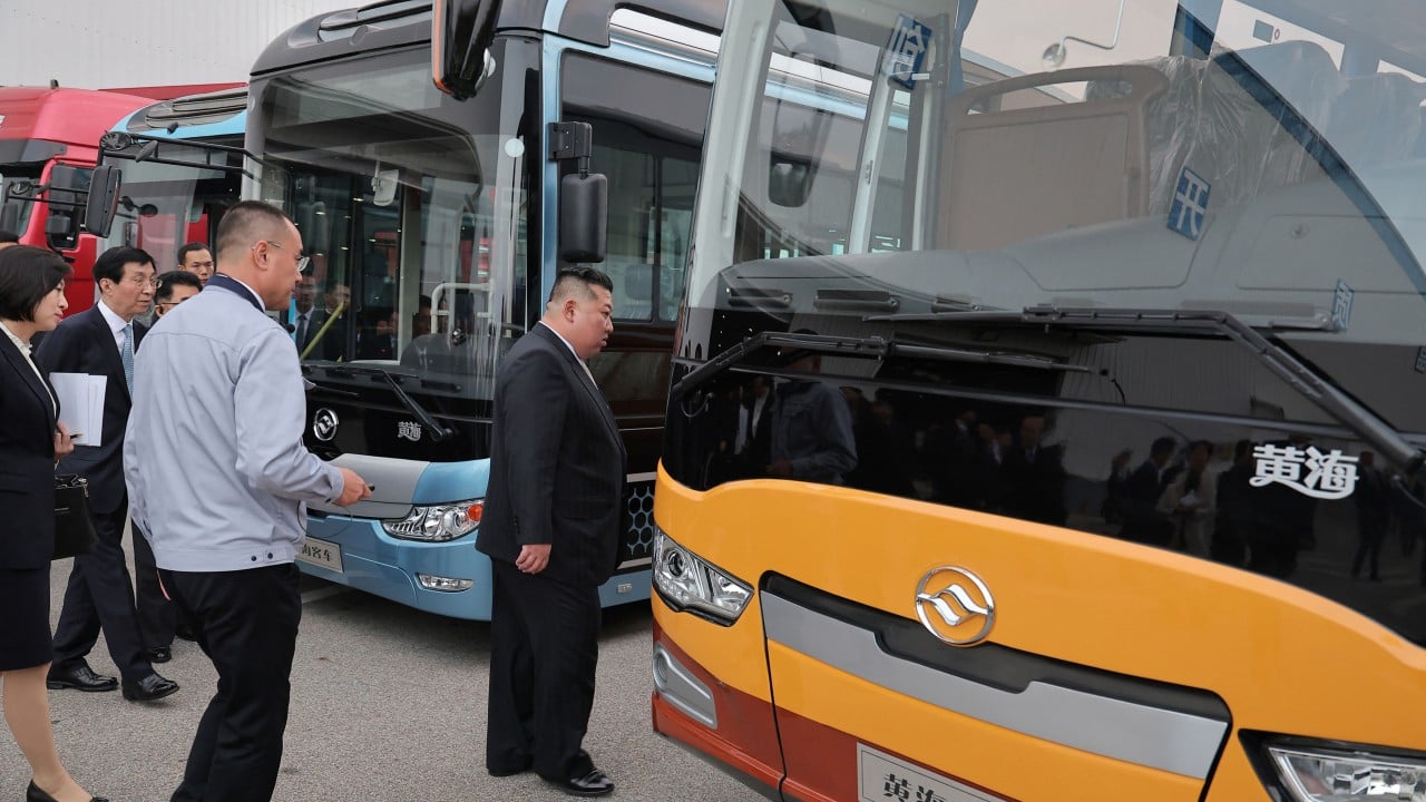 Kuzey Kore lideri Kim Jong-un neden Dandong'da bir Çin otobüs fabrikasını gezdi?