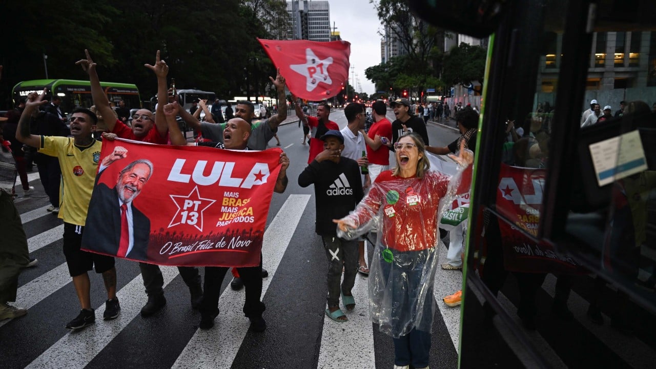Brazil pauses presidential vote count after Supreme Court extends voting hours