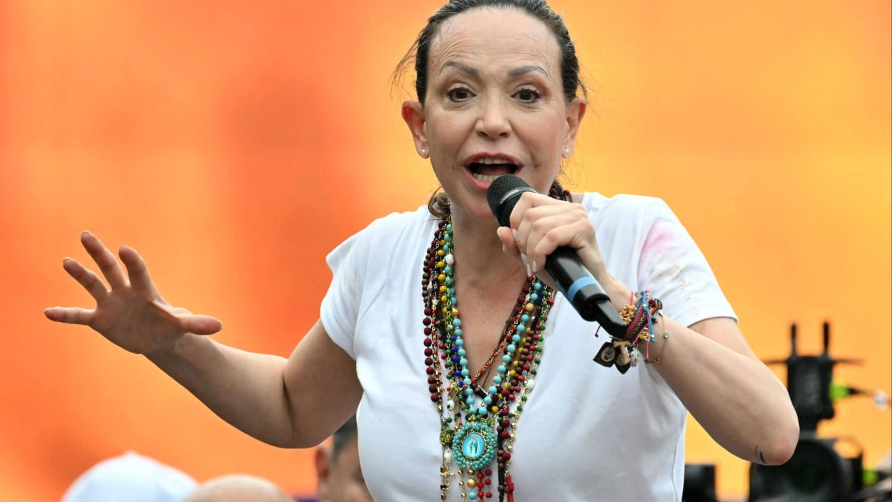 Venezuela'nın muhalefet lideri Maria Corina Machado aylarca süren sürgünün ardından döndü