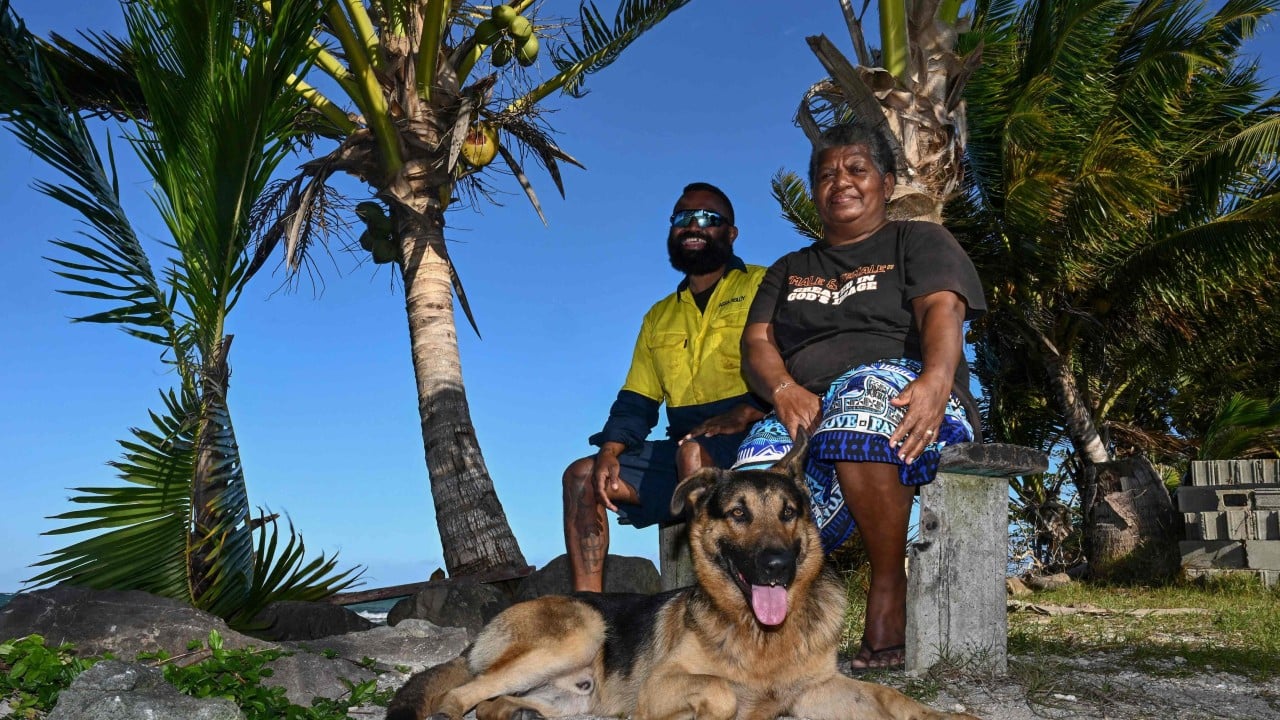 Fiji adalılar '100 milyon dolarlık görüntülemelerini' korumak için yükselen denizlere meydan okuyor