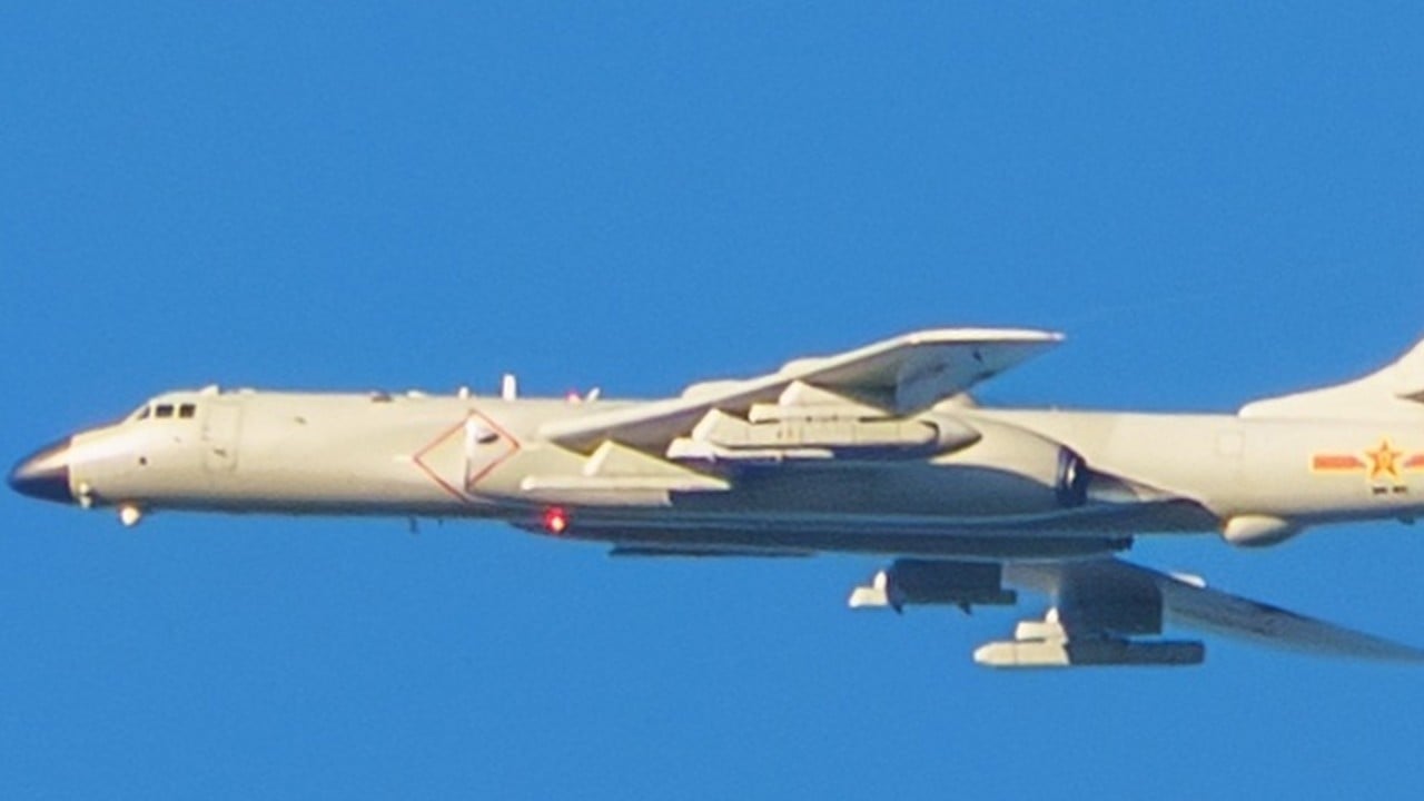 Çin'in H-6K stratejik bombardıman uçağı güçlü karıştırma yetenekleri mi kazanıyor?