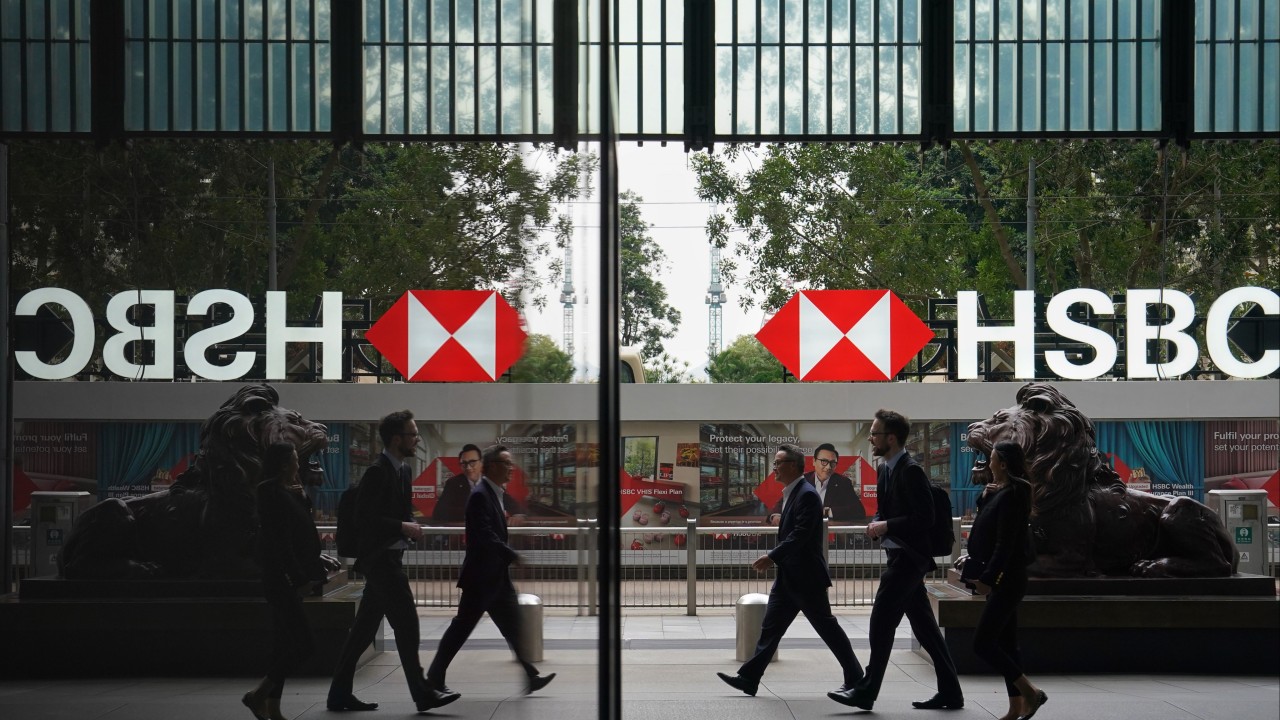 HSBC reports 32% increase in third quarter pre-tax profits, announces US$1b share buy-back