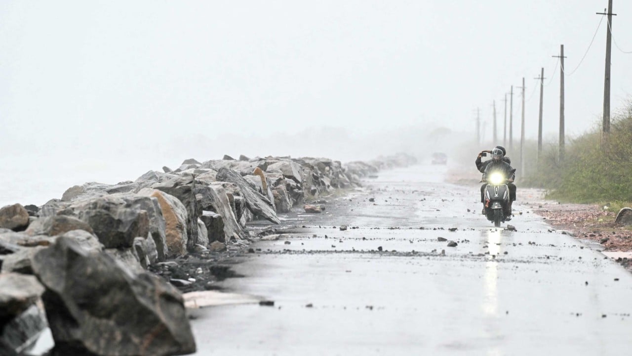 100,000 evacuated in India as Cyclone Arnab makes landfall on southeast coast