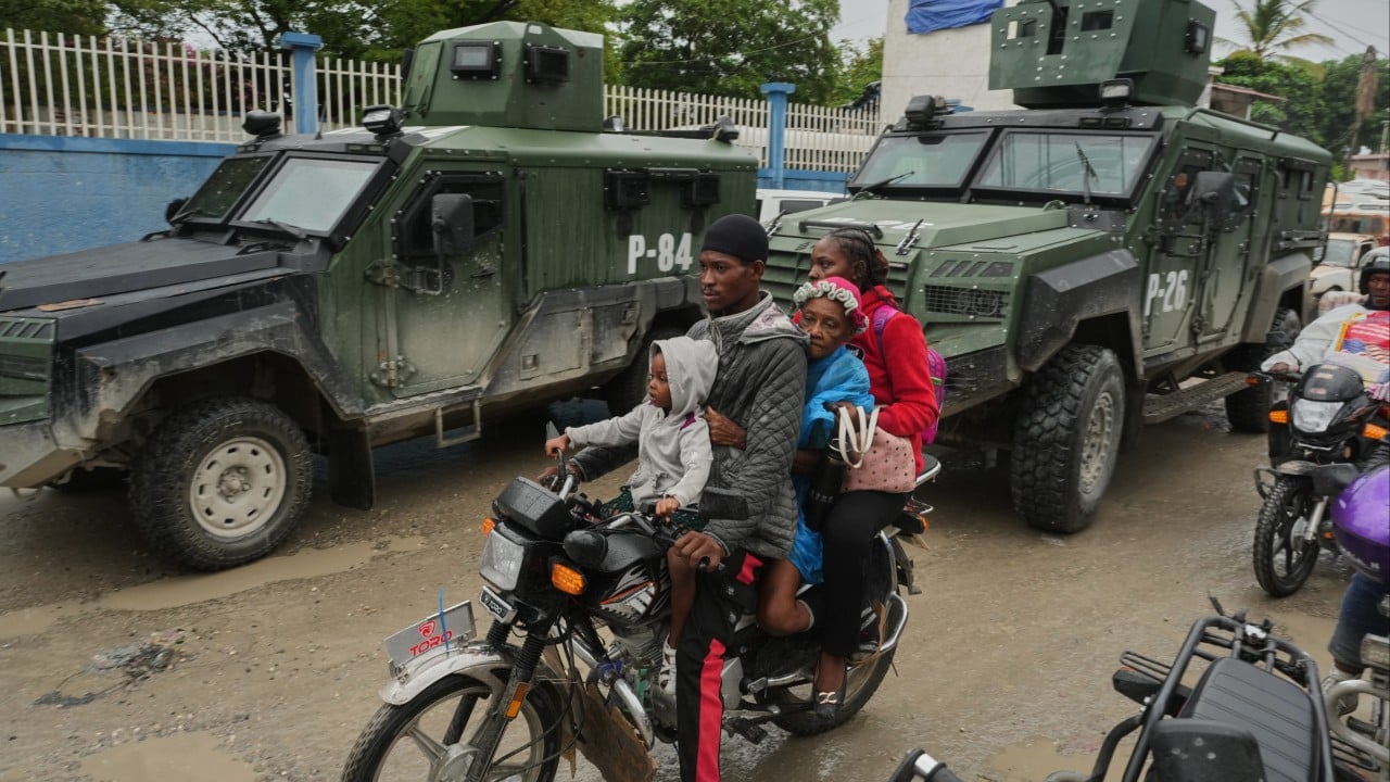 El Salvador deploys 1,000 troops to Haiti after gang ambush