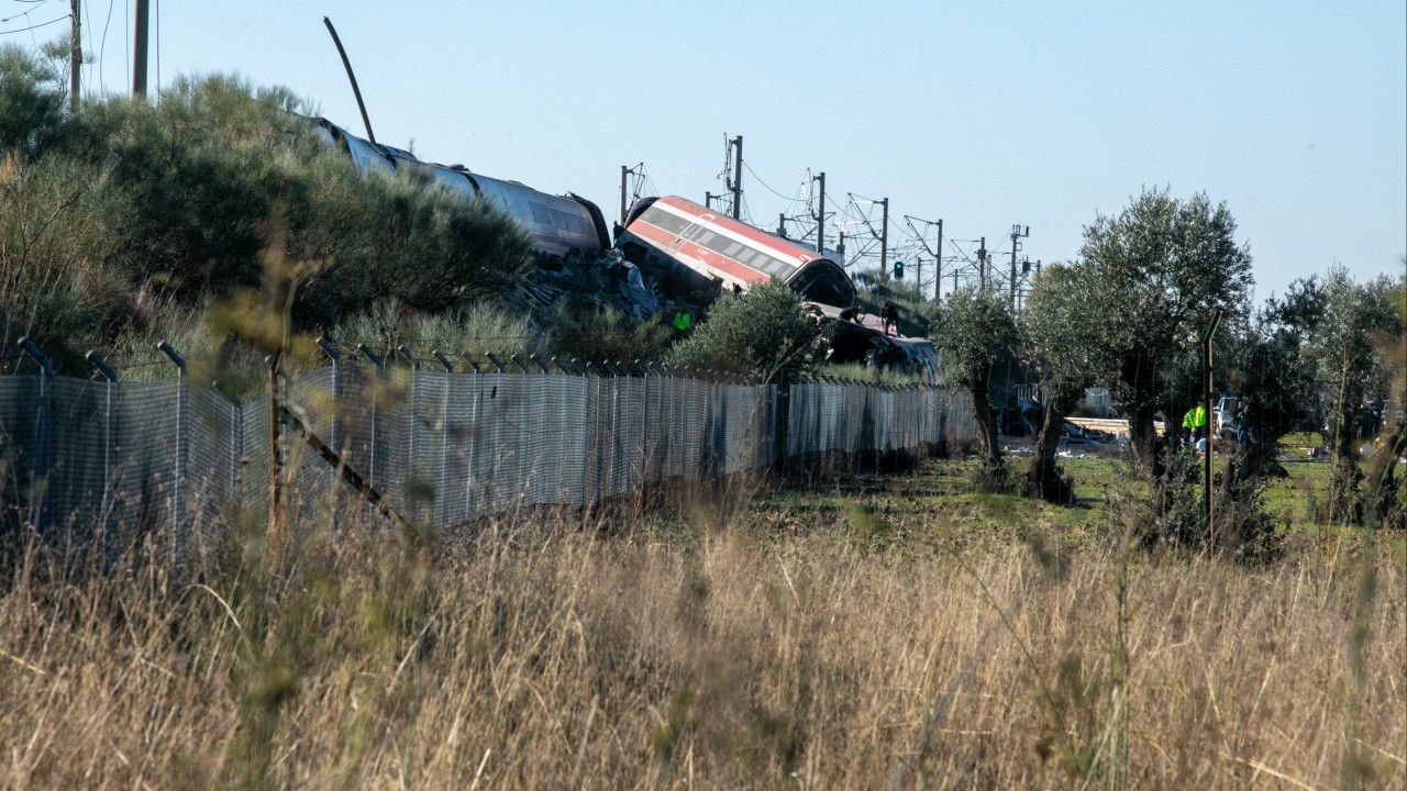 At least 10 dead in Spain after high-speed trains collide