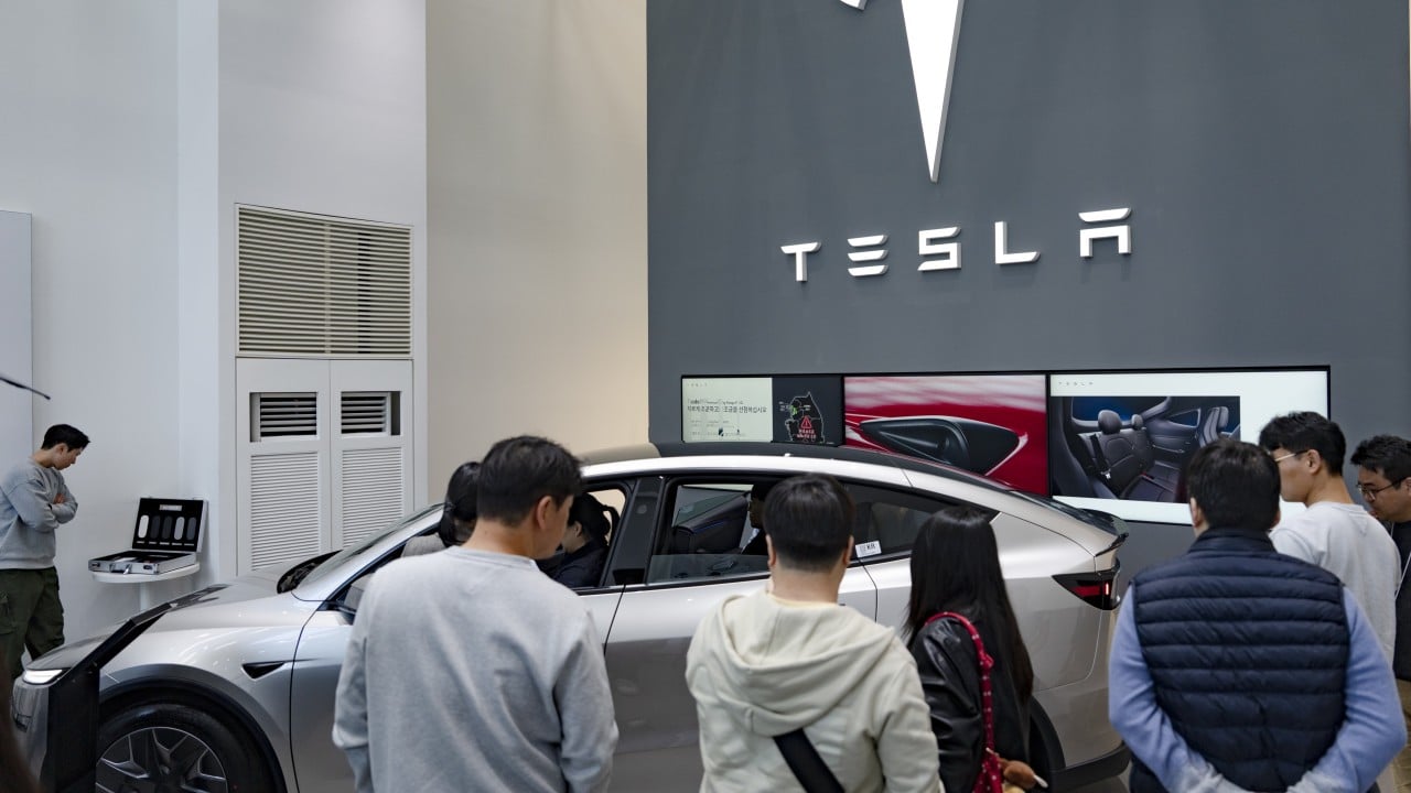 Tesla owners in South Korea lose legal battle over full self-driving promises