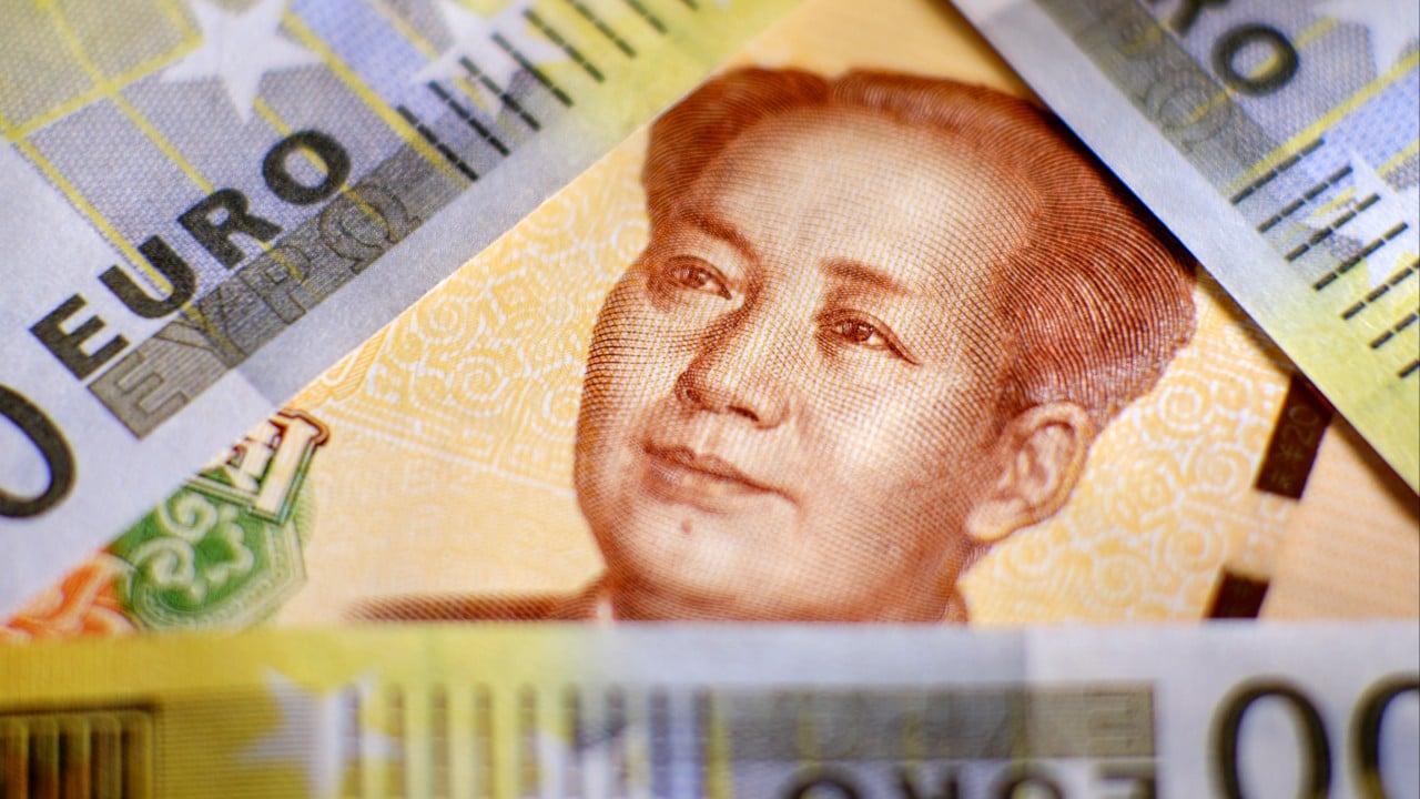 EU officials to push yuan appreciation in Beijing visits