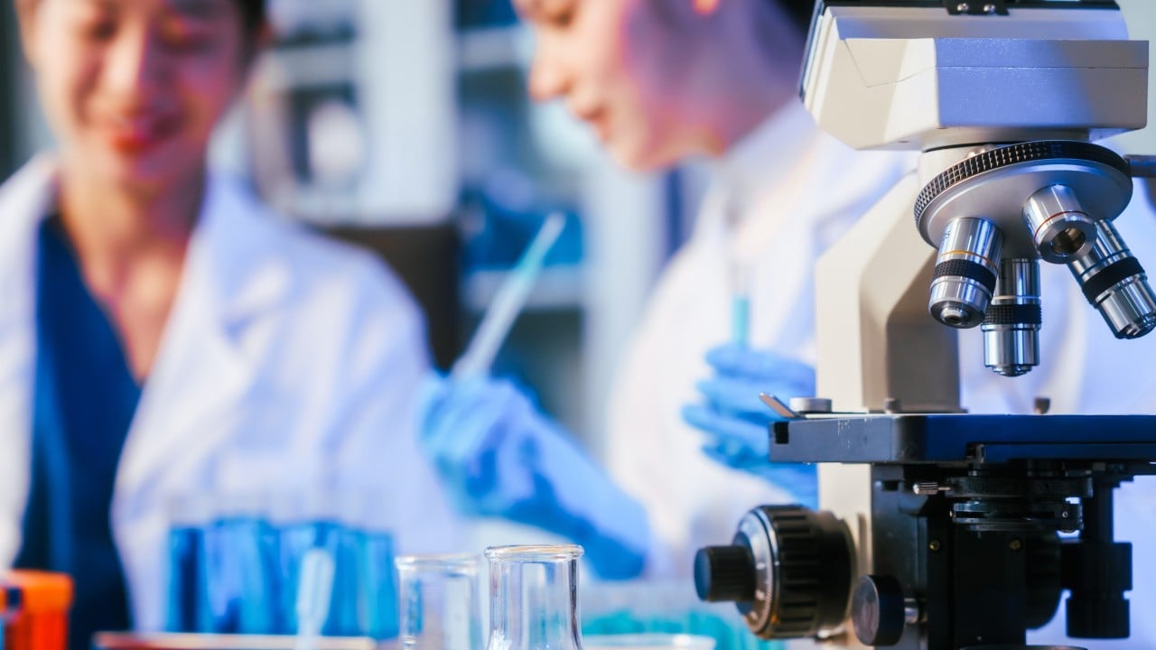 Chinese scientists dissatisfied with jobs but optimistic about future, survey says