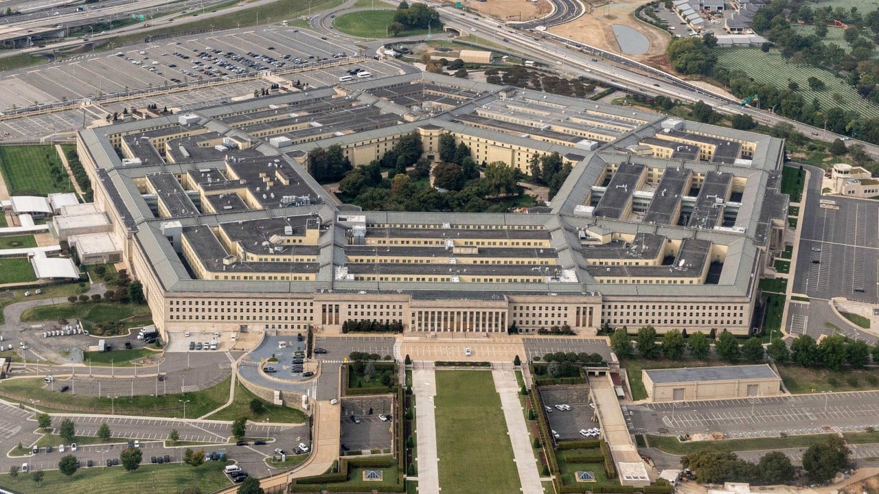 Pentagon accuses fired US general of leaking sensitive information