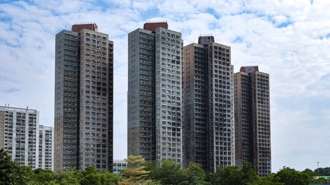 New renovation body may offer bigger subsidies for ageing Hong Kong districts