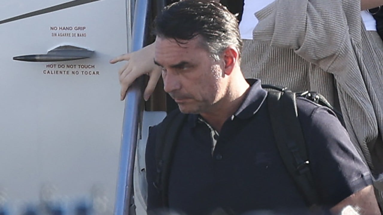 Trump ve Milei, Flavio Bolsonaro'nun ABD'ye dramatik kaçışındaki rolü açıklama konusunda baskı altında