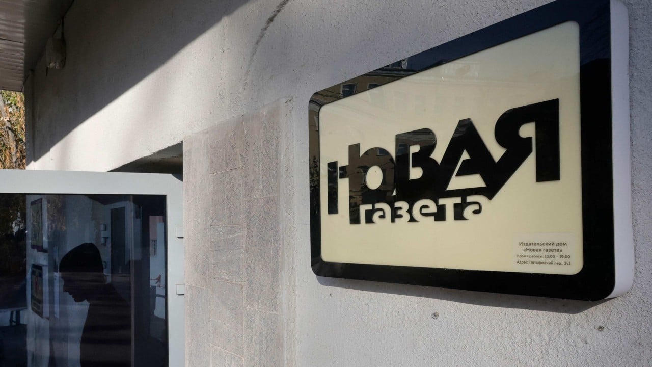 Russia’s top independent newspaper Novaya Gazeta shuts under Kremlin pressure