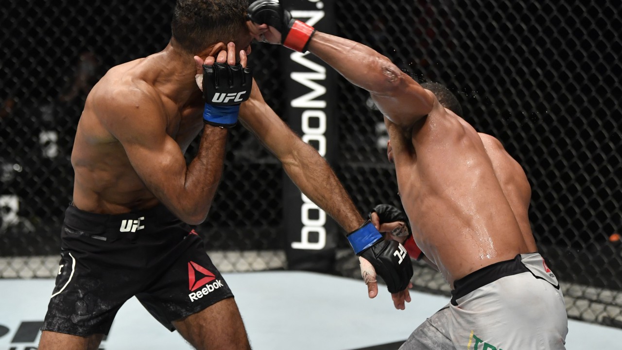 UFC ref Herb Dean hits back at Dan Hardy for 'putting on ...