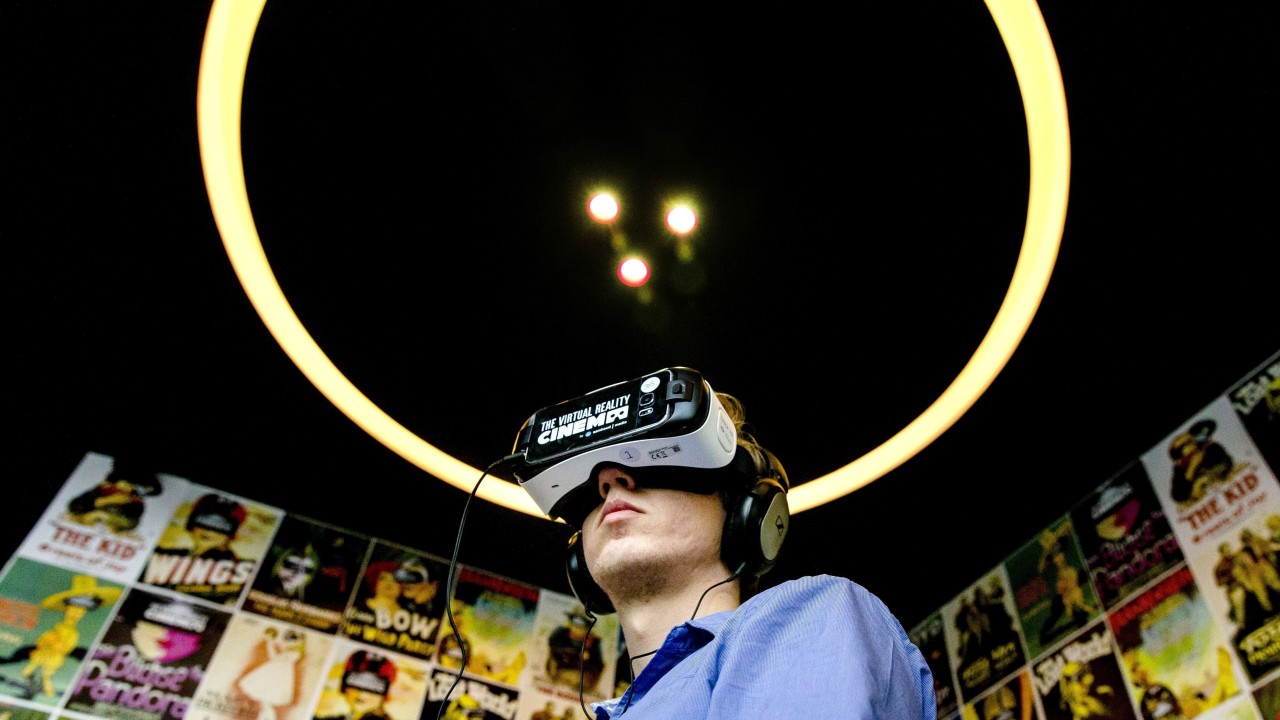 Image for How extended reality technology can help brands build a better B2B journey