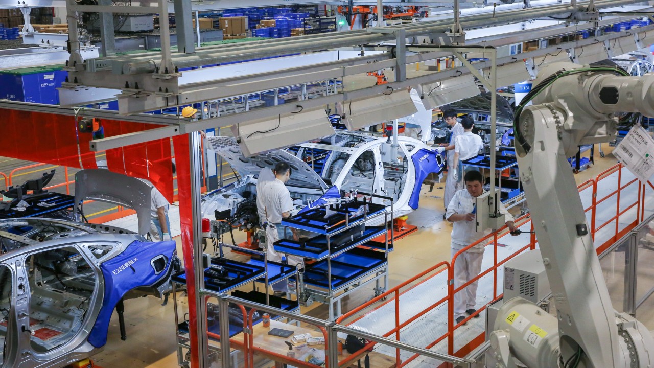 Image for China EV battery race: Tesla’s rivals join NIO in efforts to achieve 1,000km driving range on single charge target