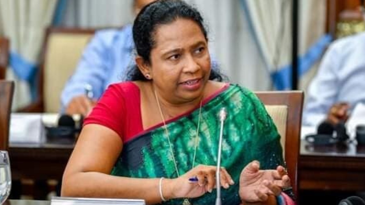 Sri Lanka replaces health minister as COVID outbreak worsens