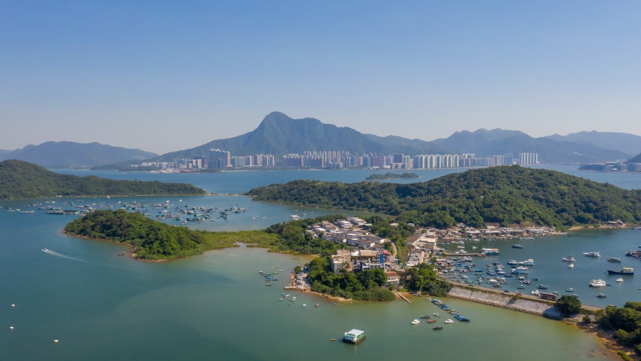 Hong Kong police rescue family of 12 when speedboat capsizes off Tai Po