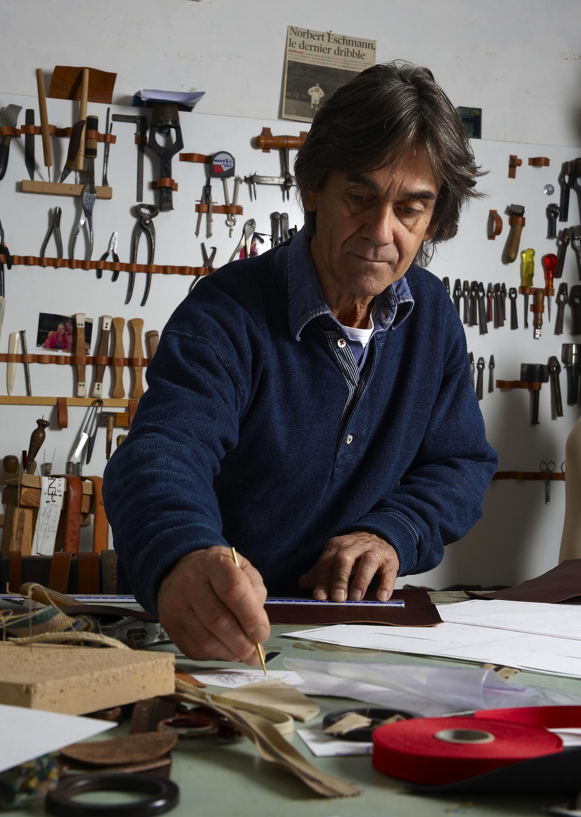 t*n様 henry cuir ケース Henry Cuir is reinvigorating the art of hand-stitched leather