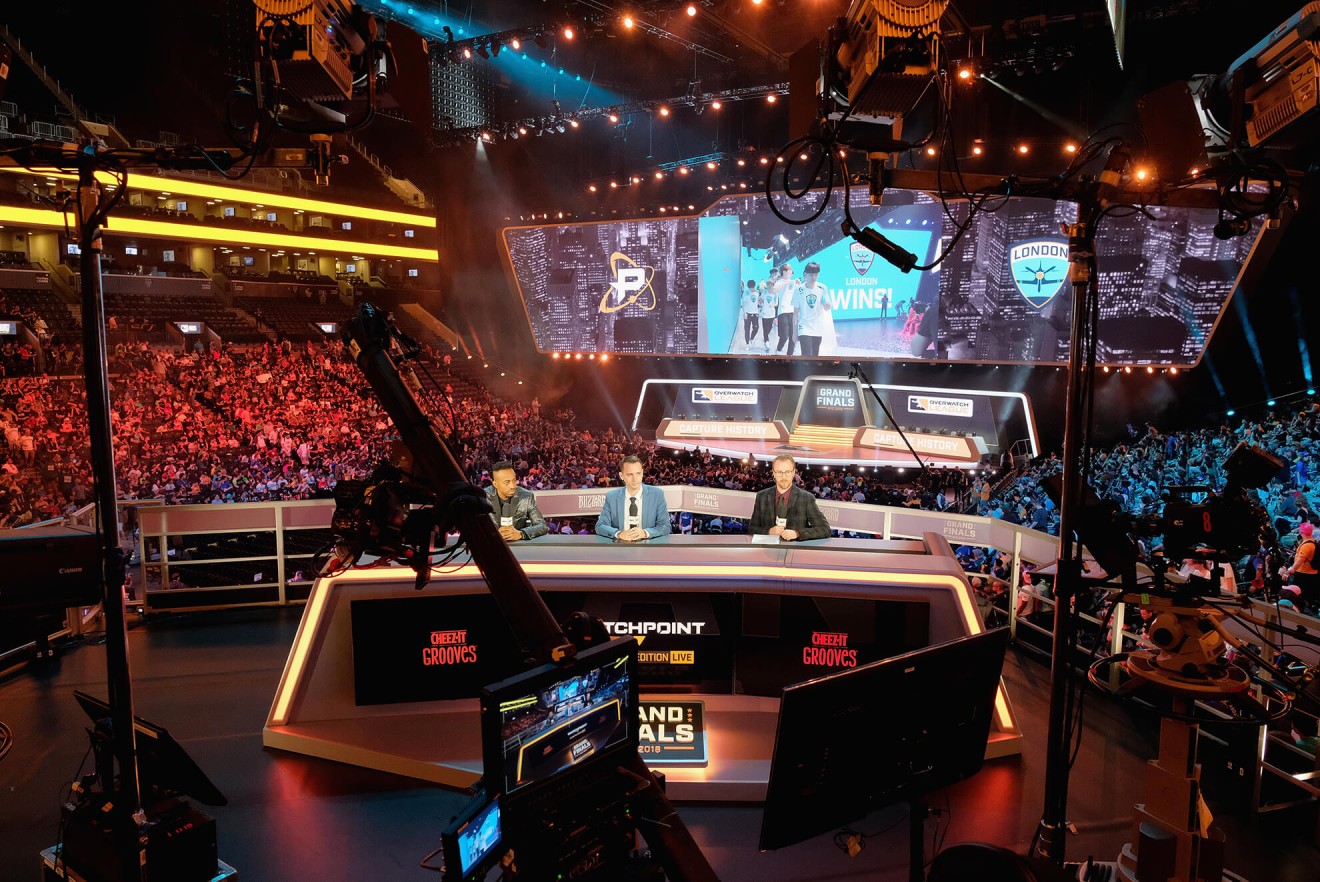 Overwatch Fortnite And Ninja Win Big At The Esports Awards 2018 - fans filled the barclays center for the owl grand finals in july 2018 picture blizzard entertainment