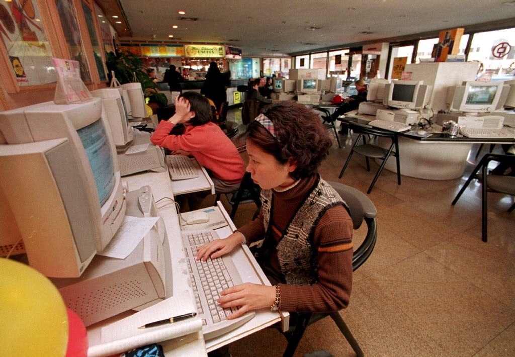 An internet cafe in Beijing in January, 1999. (Picture: AP Photo/Greg Baker)