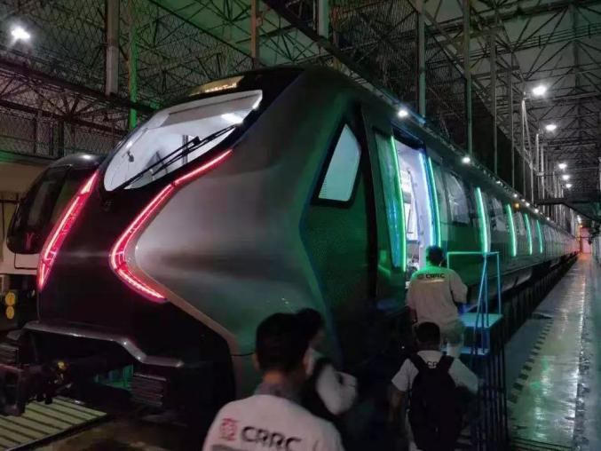 The train has been doing closed trial runs on Line 8 of the Guangzhou Metro. (Picture: Guangzhouzengchengfabu/WeChat)