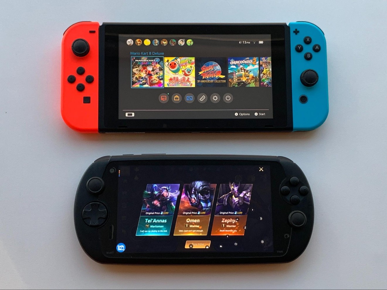 The MOQI i7s is a little smaller than a Nintendo Switch and it looks quite a bit like the Sony PS Vita. (Picture: Thomas Leung/Abacus)